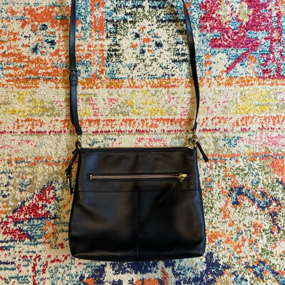 NWOT- Fossil Fiona crossbody style purse